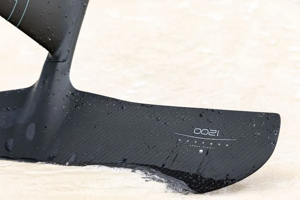 Liquid Force X Foil Board | Carbon Horizon 1200 Fuselock Foil Package 2026