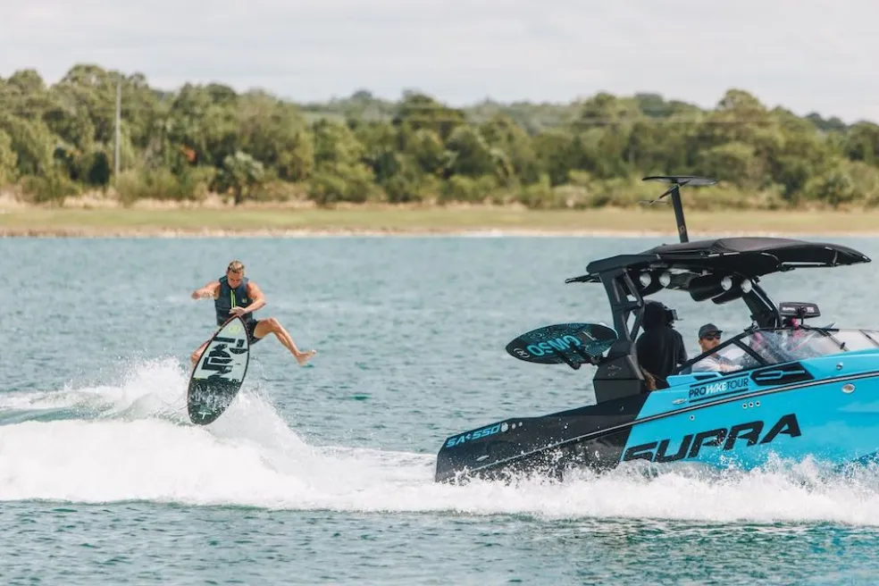 Ronix Carbon Air Core 4 Wakesurf Board 2026