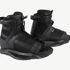 Ronix District Wakeboard | Divide Bindings 2026