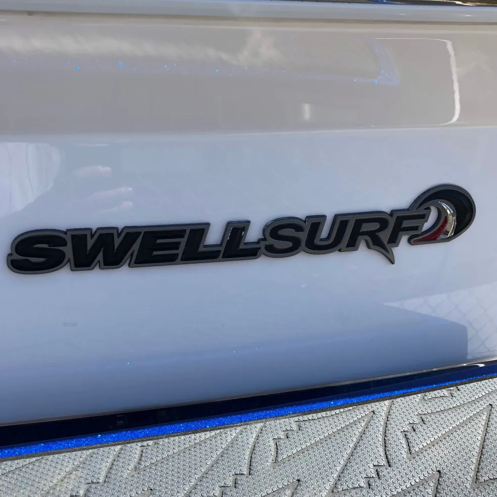 Supra Swell Surf Badge Decal